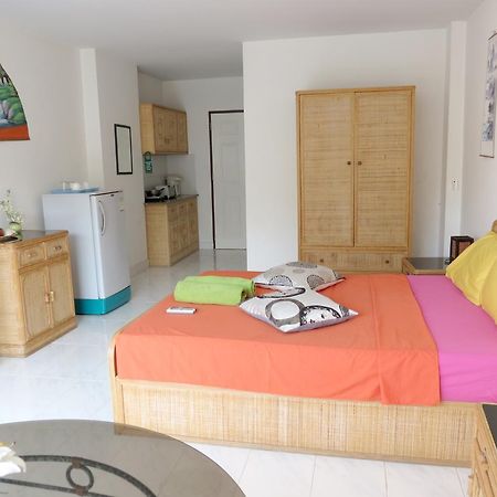 View Talay 1B Serviced Apartments Паттая Екстер'єр фото
