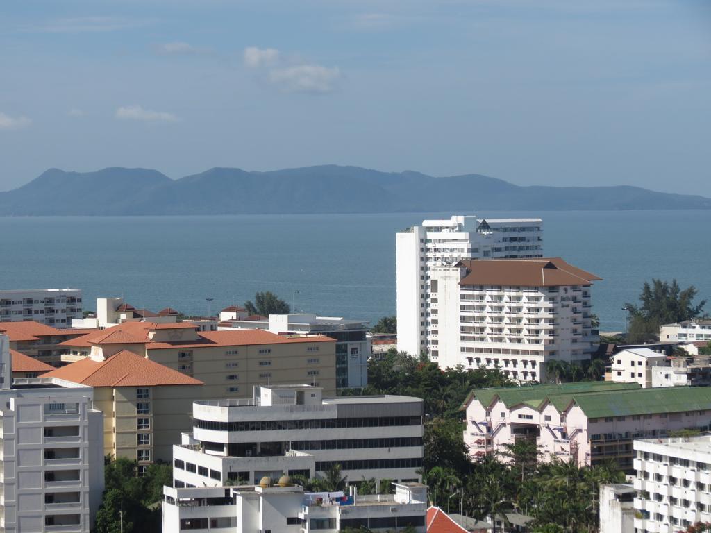 View Talay 1B Serviced Apartments Паттая Номер фото