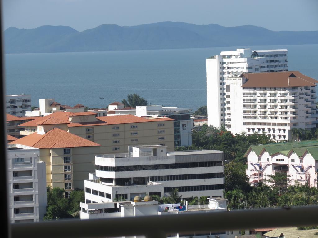 View Talay 1B Serviced Apartments Паттая Номер фото
