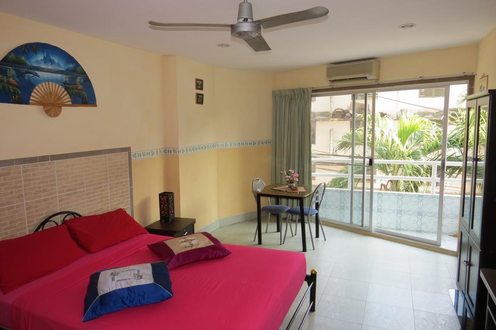 View Talay 1B Serviced Apartments Паттая Номер фото