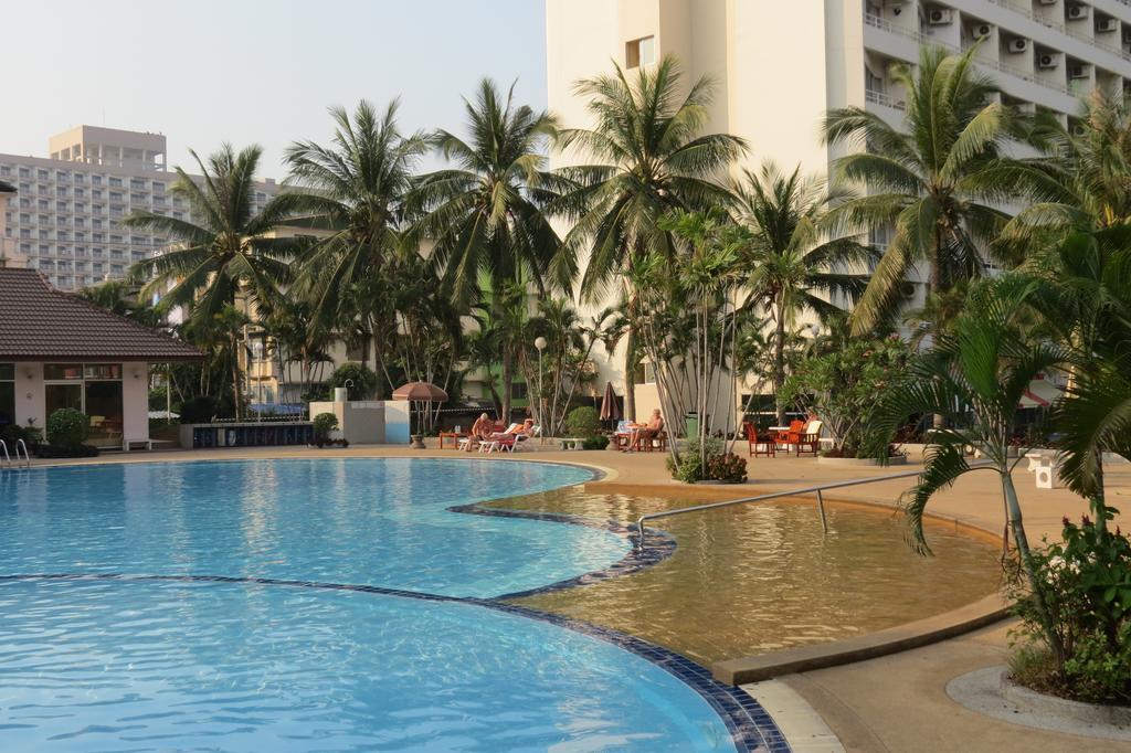 View Talay 1B Serviced Apartments Паттая Номер фото
