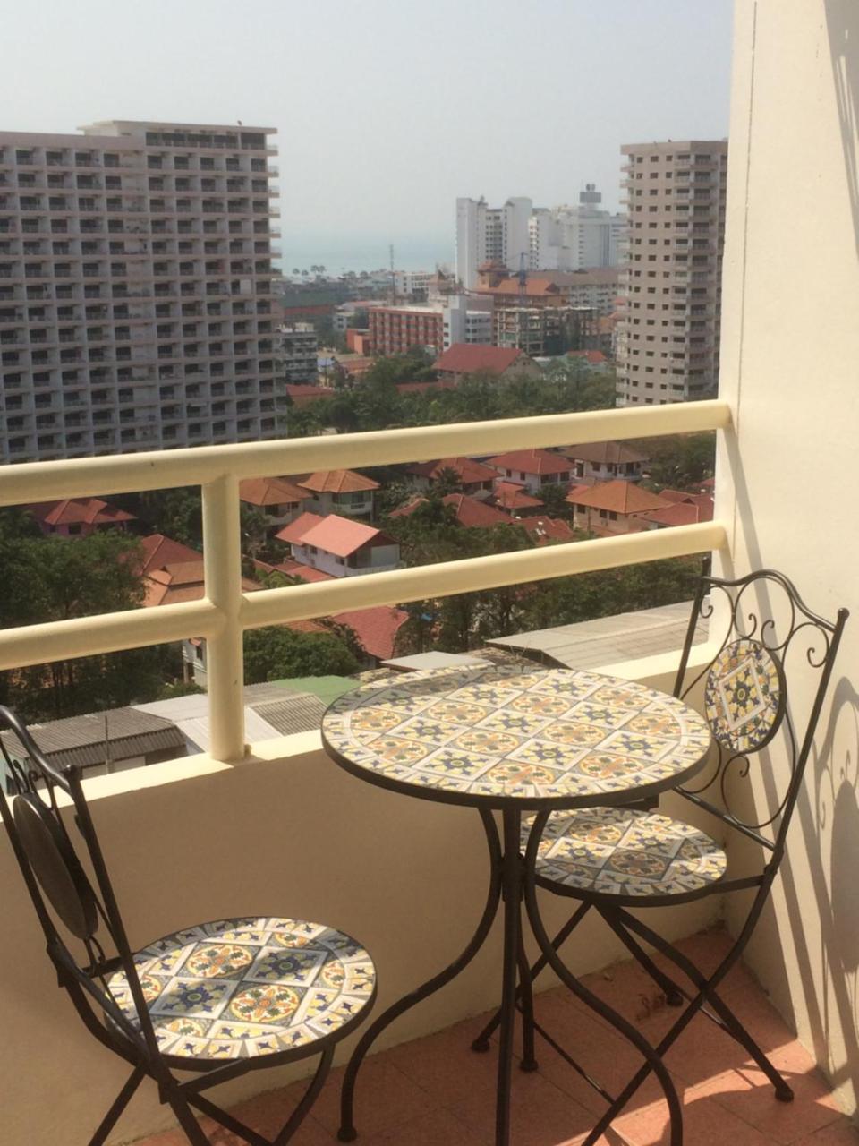 View Talay 1B Serviced Apartments Паттая Екстер'єр фото